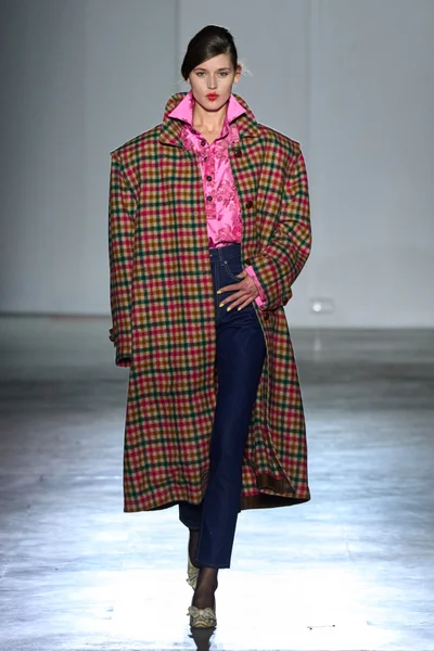 Look 4